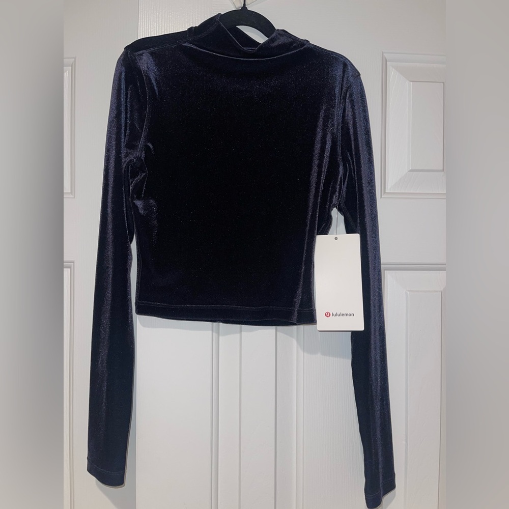 NWT Lululemon All Aligned Mock Neck Crop Top